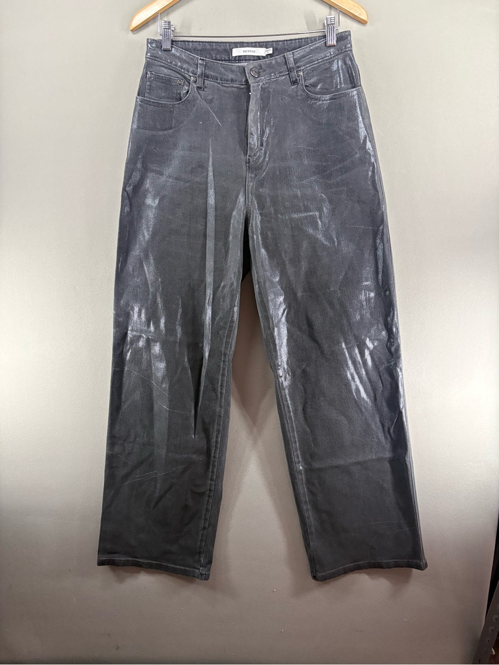 Gestuz Kailey Wide Leg Coated Jeans in Grey Foil Denim Sz 30 Women